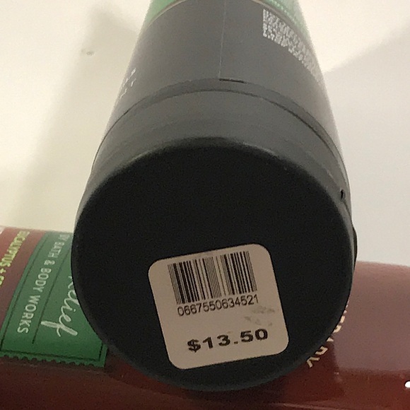 Bath & Body Works Stress Relief Body Wash & sponge - Picture 3 of 4